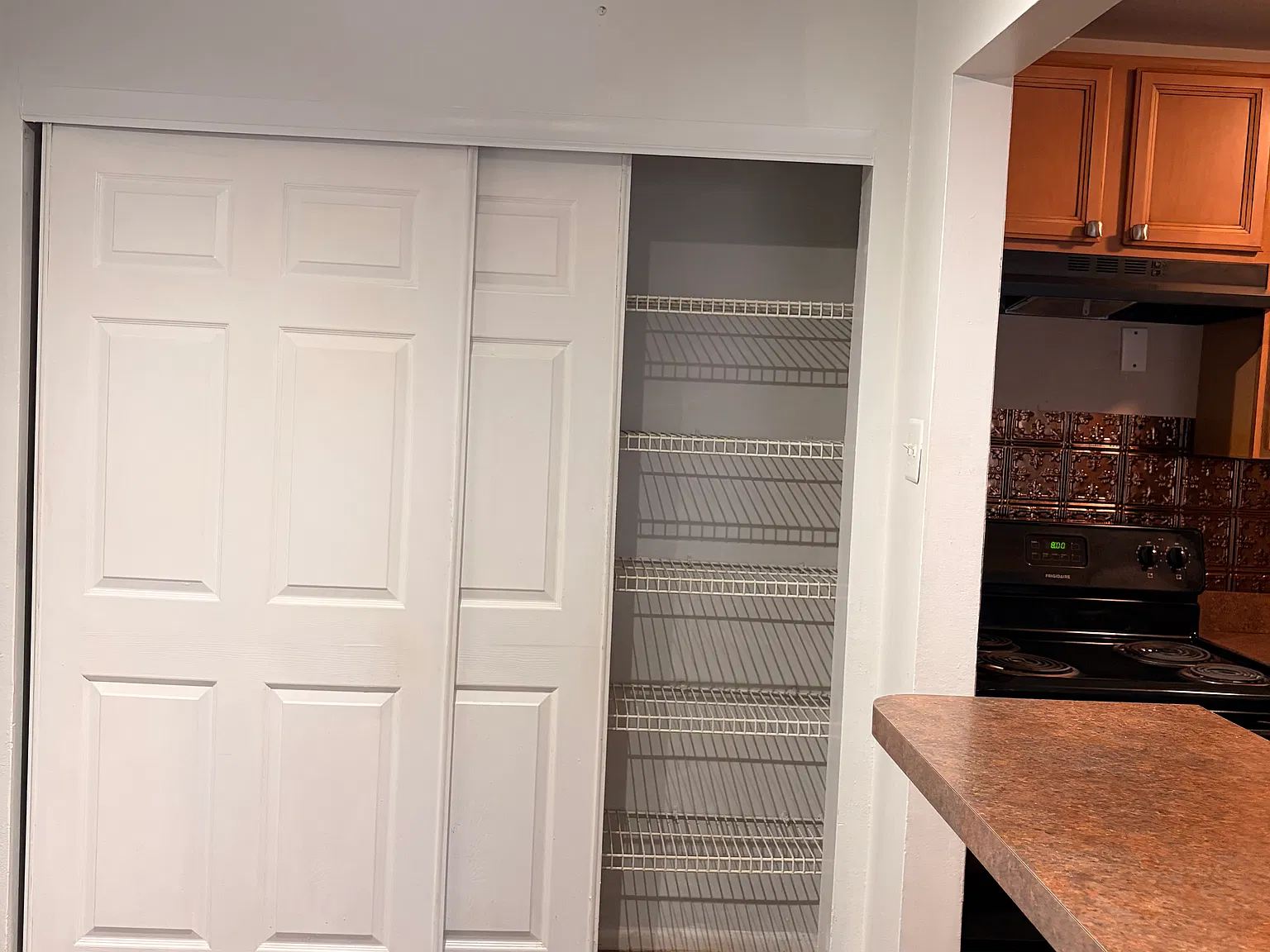 2 bed, 2.0 bath, 960 sqft, $1,400 — Photo 3
