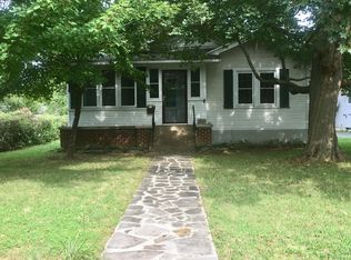 1158 S Roanoke Ave, Springfield, MO 65807