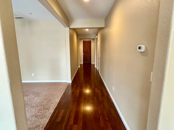 2827 Earthstone Dr, Sparks, NV 89436