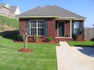 231 Thornfield Dr, Millbrook, AL 36054