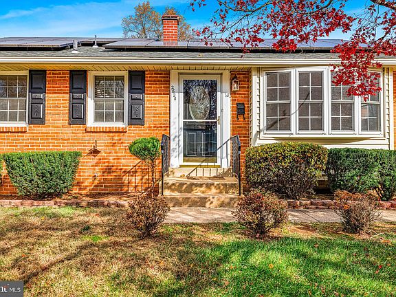 5th image of 2628 Newell Dr