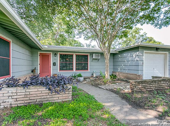 3rd image of 514 BLAKELEY DR