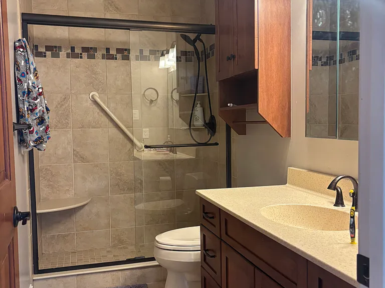 120 Marlboro Dr — Photo 14