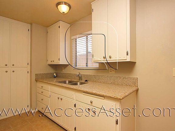 5th image of 379 Avenue 5