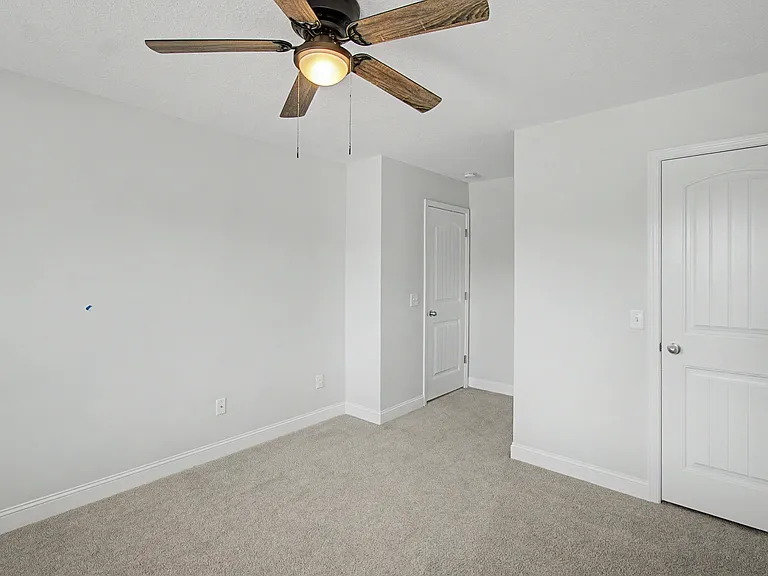 156 Hamlet Ct — Photo 15