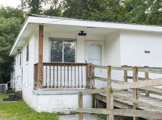 1102 N Hawthorne St #B, Chattanooga, TN 37406