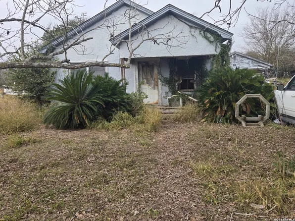 216 S Seventh LOT 10-12, Skidmore, TX 78389