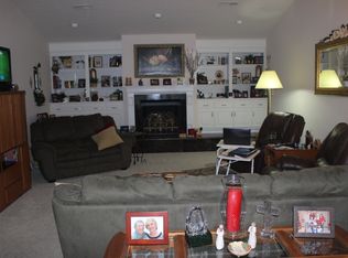 2 Charlestown Ct, Jeffersonville, IN 47130