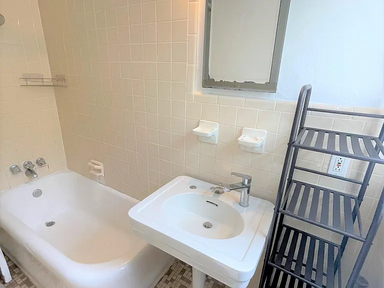 1405 Severn St #B3 — Photo 60