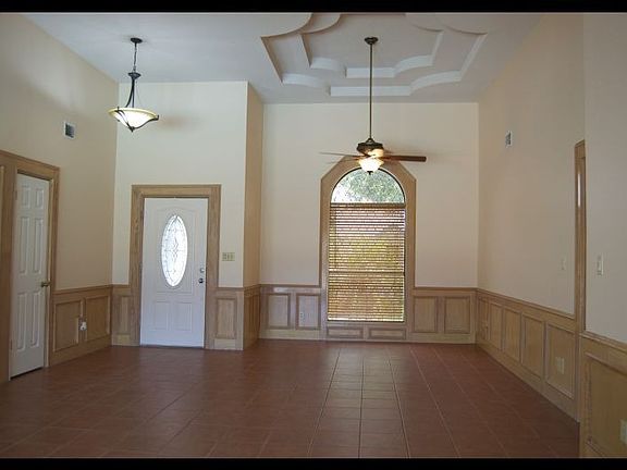 5th image of 304 Lark Ave
