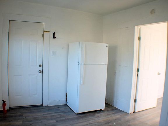 4th image of 6802 Avenue F #508A