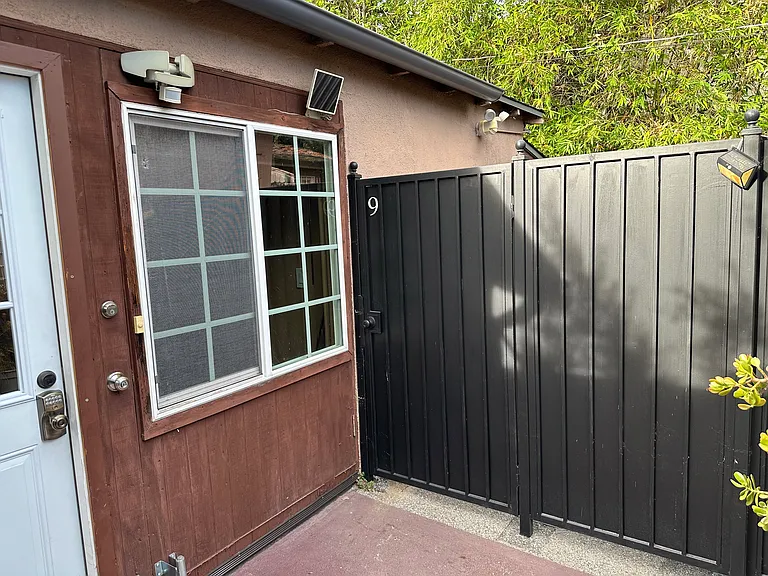 10809 Huston St — Photo 3