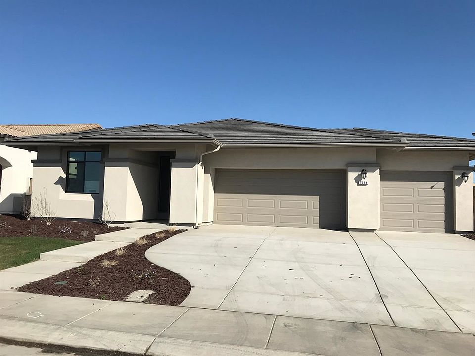 1st image of 1954 Galleria Dr Lot 52