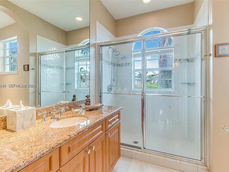 19471 NE 14th Ct — Photo 22