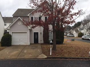 386 Spring Walk Trce, Lawrenceville, GA 30046