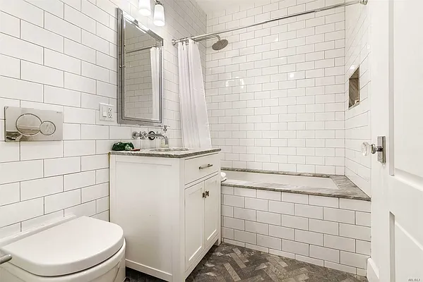 Sold by Century 21 Milestone Realty | media 24