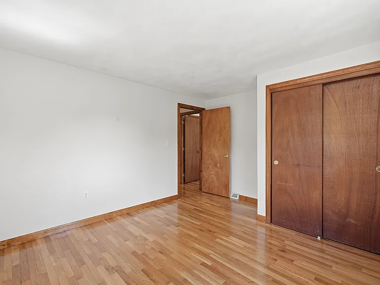 121 Rolling Ridge Ln — Photo 22