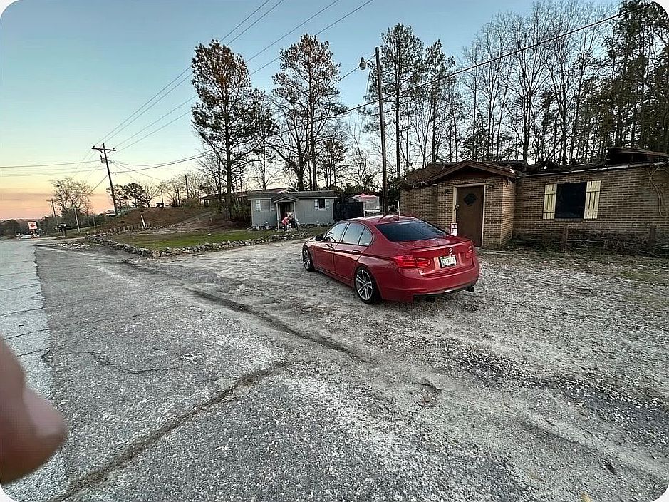 2nd image of 4845 Augusta Rd