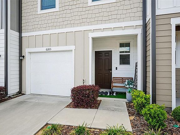 3rd image of 6203 Daerr Ridge St