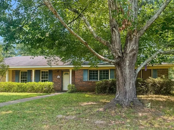 105 Parkway Dr, Livingston, AL 35470