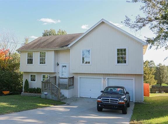 3rd image of 7513 Tauromee Ave