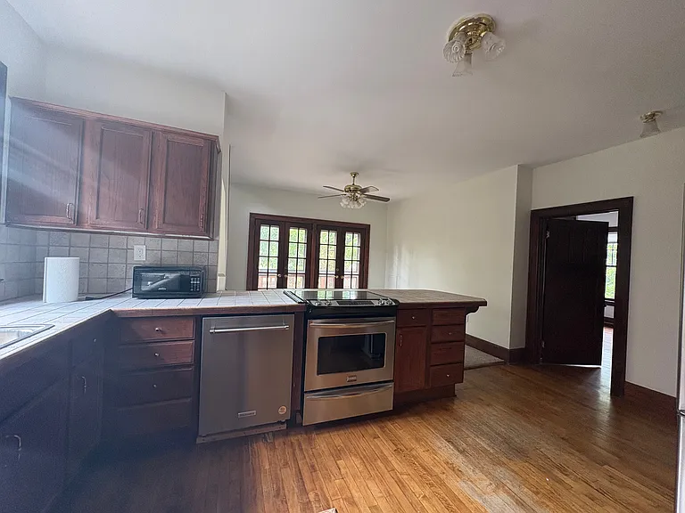 3417 Seminole St — Photo 12