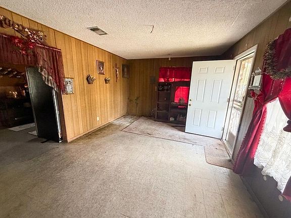 5th image of 4710 Fridell St