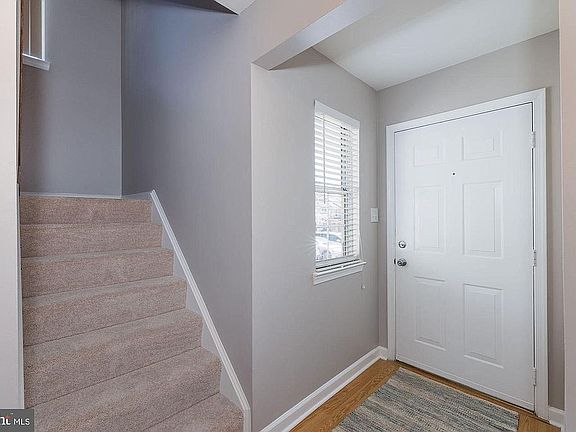 3rd image of 6114 Rocky Way Ct
