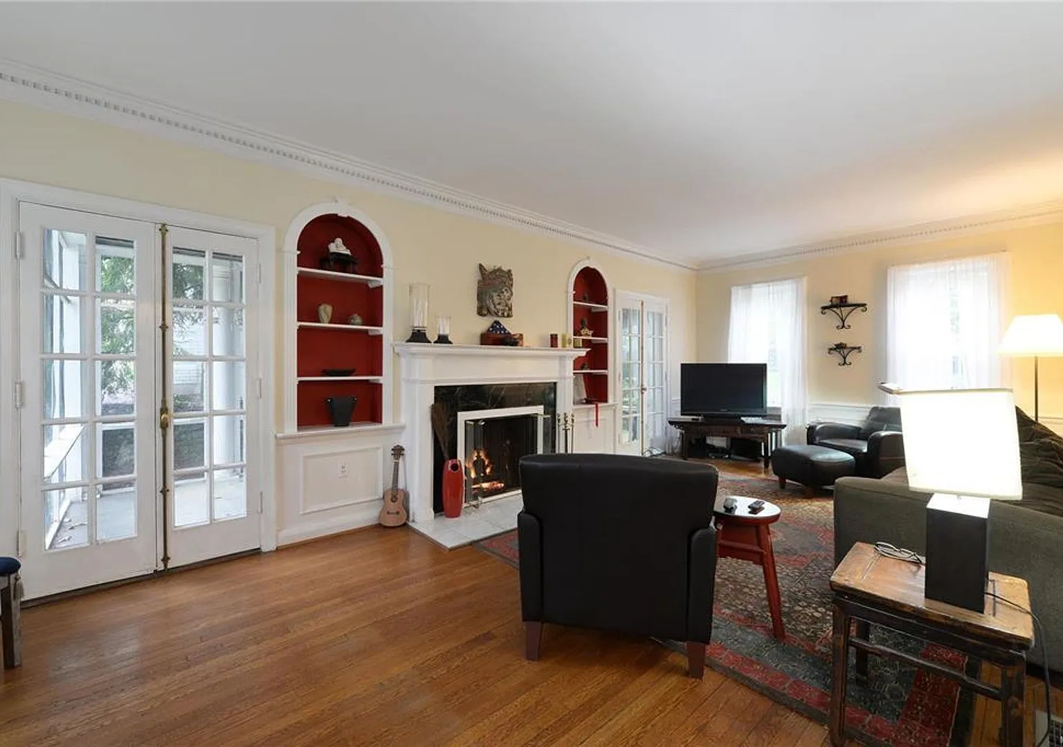 31 Algonquin Wood Place | Glendale 63122 — Photo 4