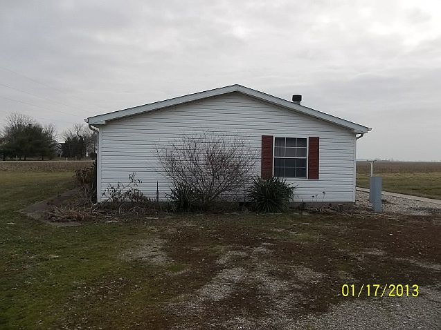 2nd image of 1037 E Contreras Pike