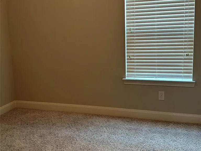 10527 Angeline Springs Ln — Photo 19