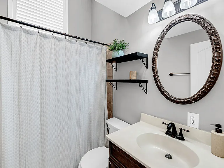 278 King St #C-1 — Photo 13