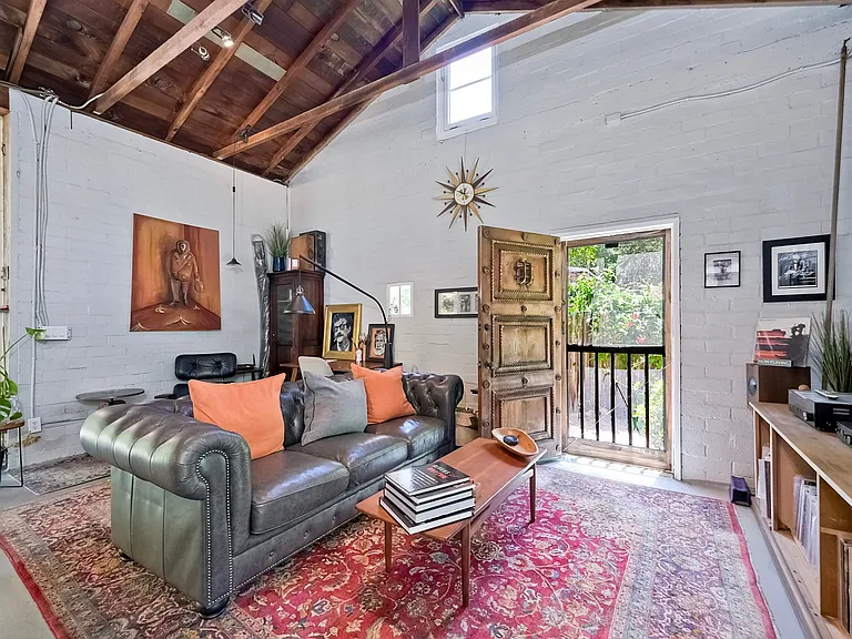 20402 Elfin Forest Rd — Photo 5