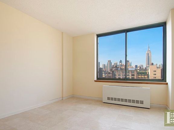 3rd image of 22-26 W 15th St APT 15E