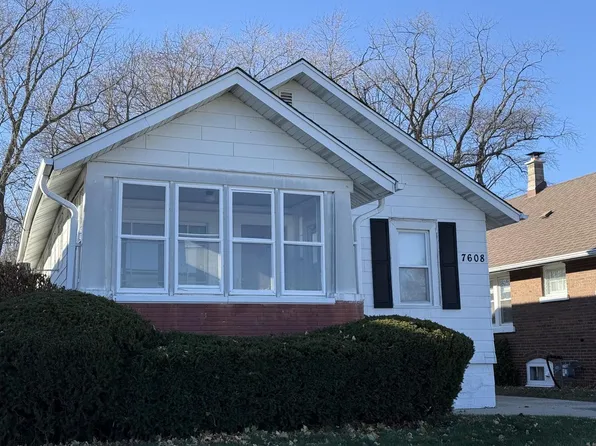 7608 10th AVENUE, Kenosha, WI 53143