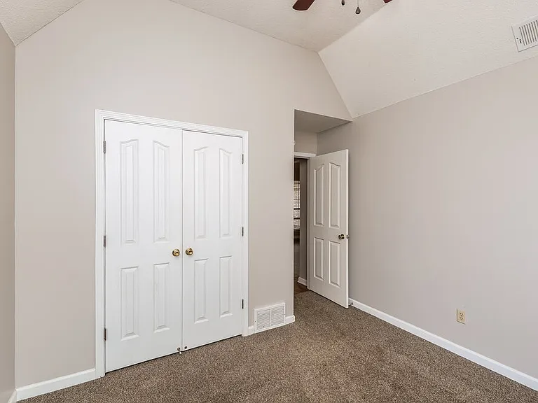2350 Heather Rdg — Photo 14