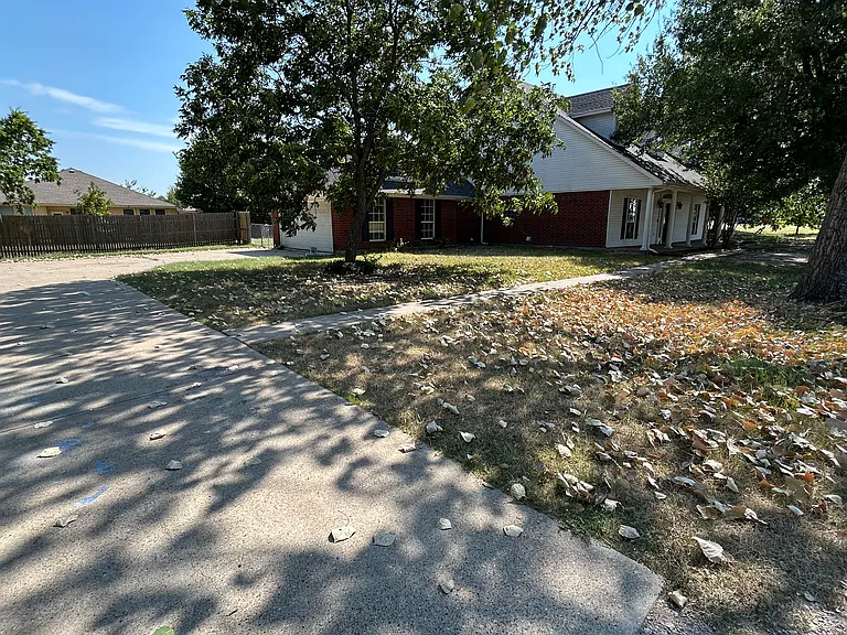 2661 FM 35 — Photo 26