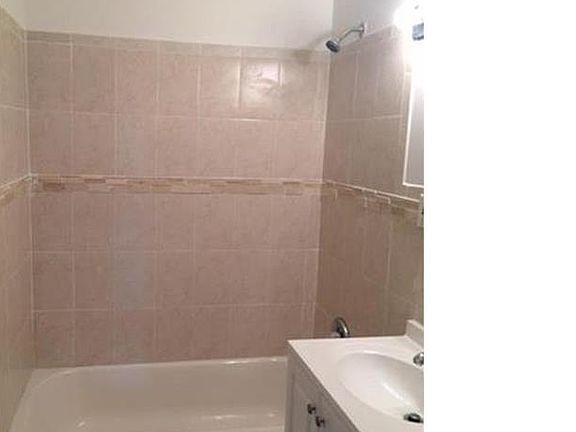 3rd image of 15810 E Bunche Park Dr