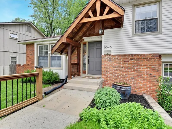 5345 Woodson St, Mission, KS 66202