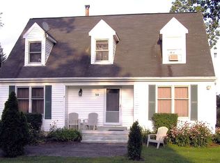 30 Colonial Rd, Stillwater, NY 12170