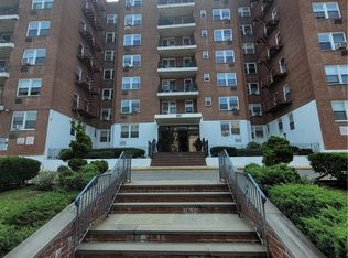 440 Warburton Ave APT 3A, Yonkers, NY 10701