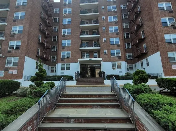 440 Warburton Avenue #3A, Yonkers, NY 10701