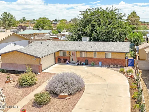 3204 Crescent Ave, Farmington, NM 87401