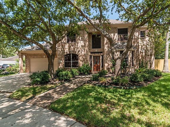 2nd image of 208 Mariner Cove Ct
