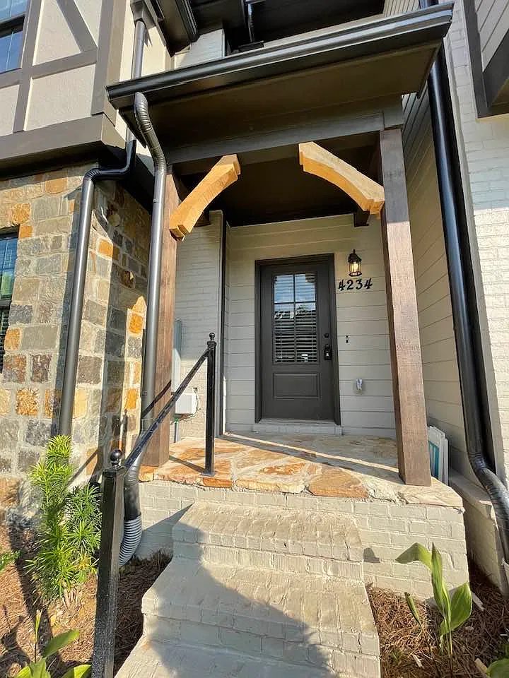 4234 Lennox Drive - Bldg 9 Lot 5 — Photo 2