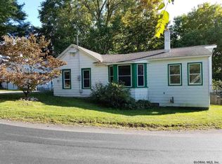 112 Lake St, Niverville, NY 12130