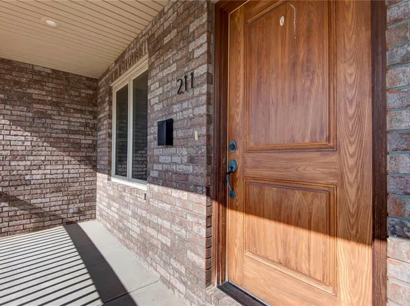 211 Wood Row Dr, Rogersville, MO 65742