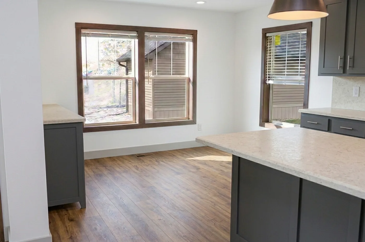 537 Tower View Ave - 4BD 2.5BA — Photo 4