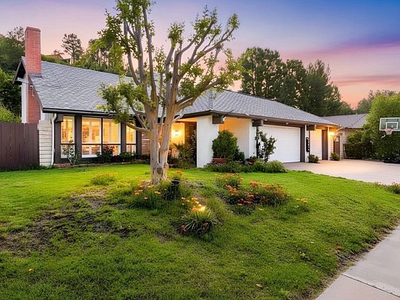 4th image of 24668 Ebelden Ave