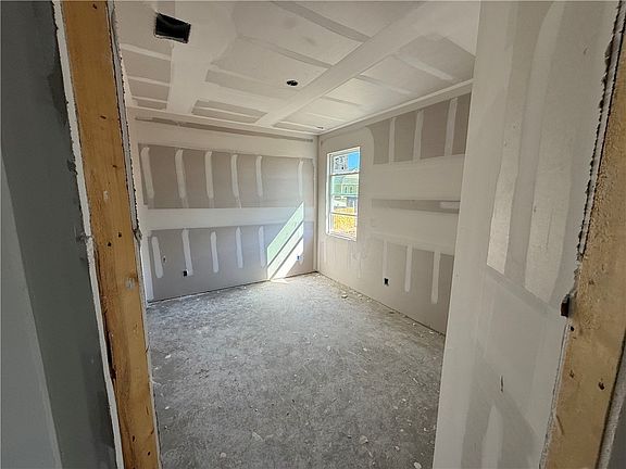 3rd image of 2215 Terrilyn Ct